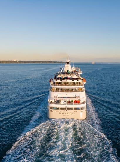 cruise ship