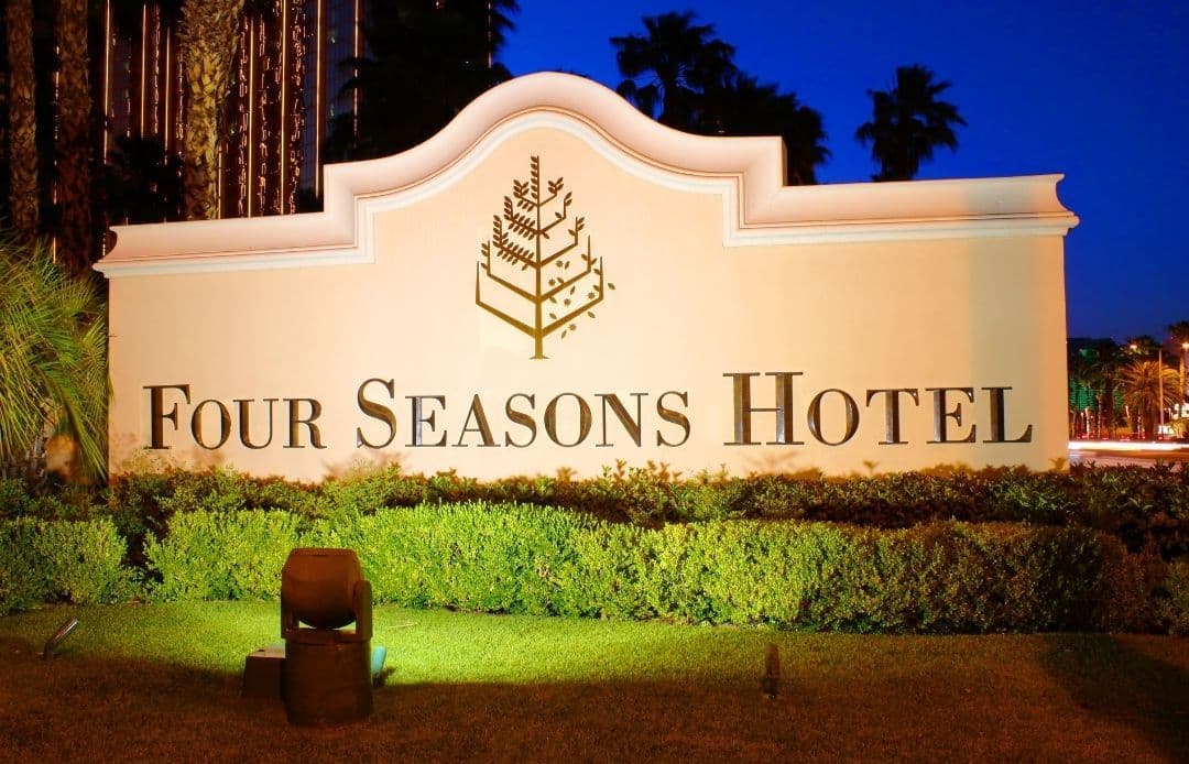 four seasons sign