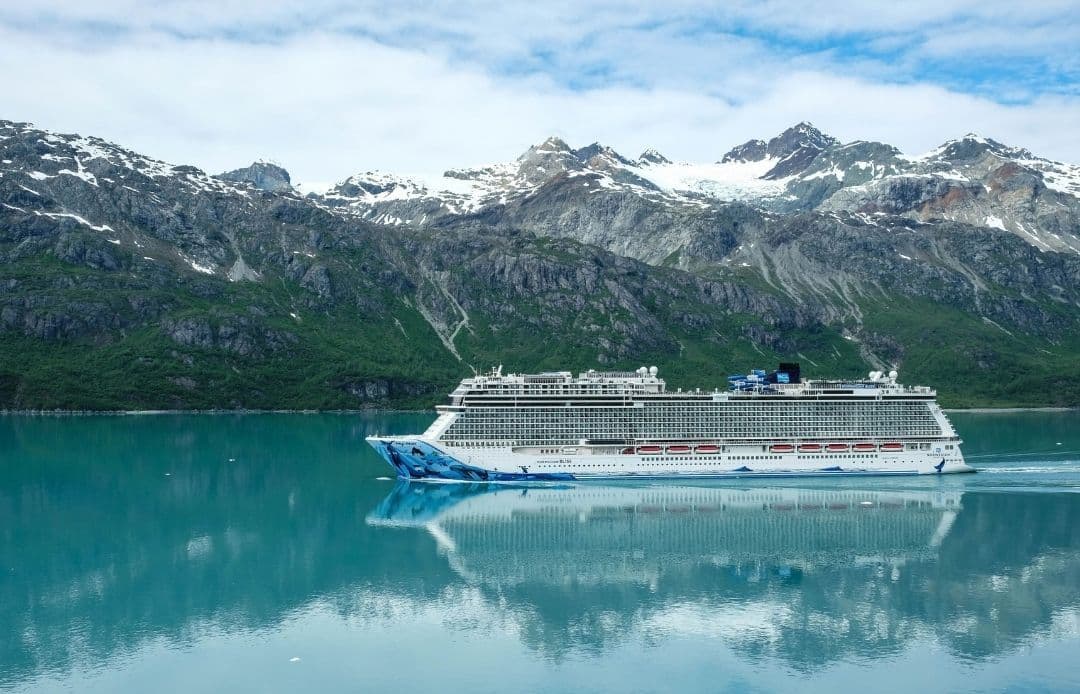 Alaska Cruise Season Guide Best Times to Sail Mountains in Background