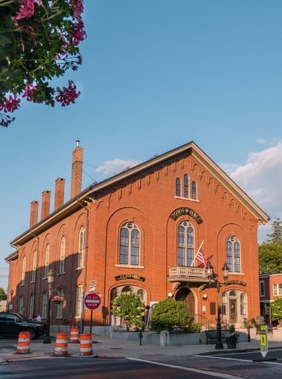 Andover MA Car Service Town Hall Exterior Shot