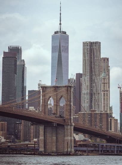 Brooklyn Cruise Terminal Car Service Brooklyn Bridge and Water Shot