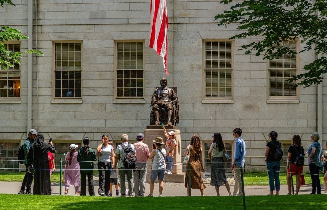 Cambridge MA Car Service Harvard Statue