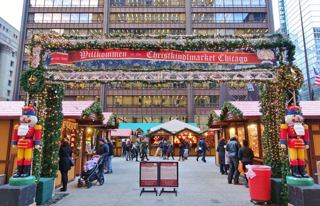 Chicago Holiday Car Service Magnificent Mile Lights Festival and Christkindlmarket Entrance to Market