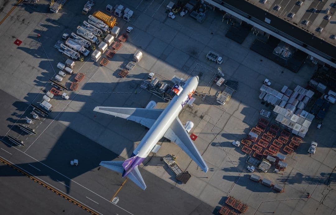 Logan Airport to TD Garden Car Service Airport Plane Arrival