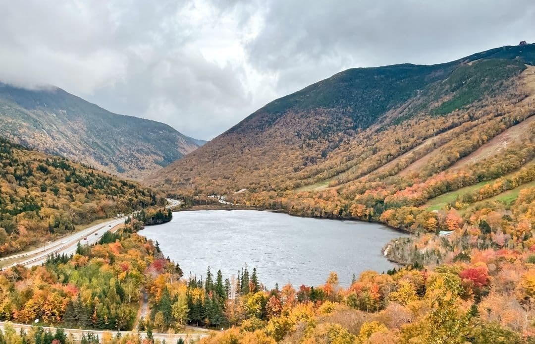 New Hampshire Fall Car Service 2026 Panoramic View of Echo Lake
