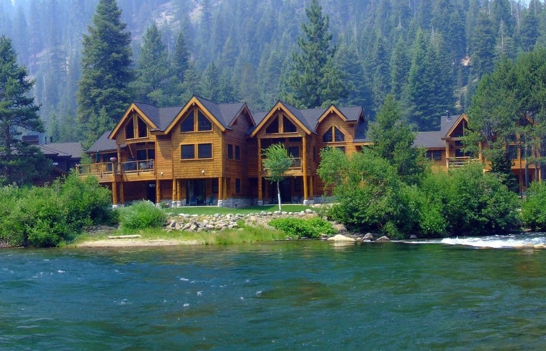 Reno-Tahoe Airport to Lake Tahoe Car Service River Lodge