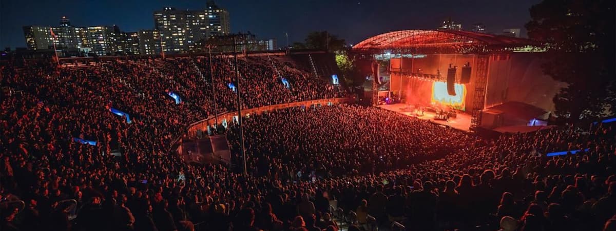 Why to Book a Car Service for Stadium Concerts and Events