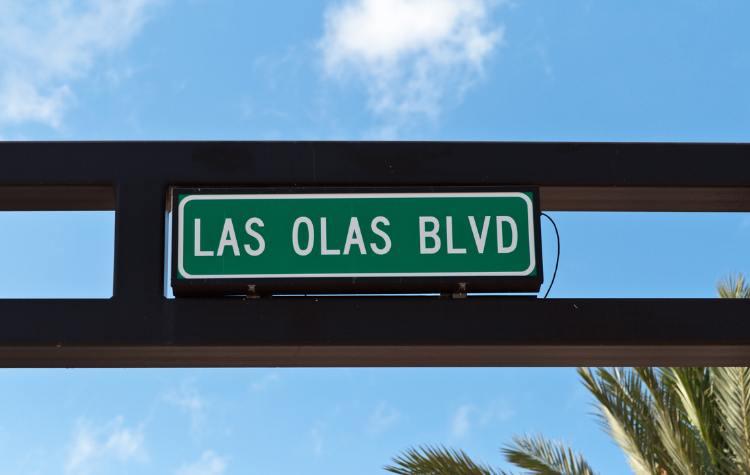 Las Olas Street sign